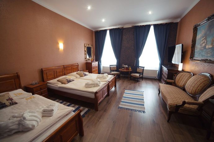 Imagen de la habitación del Hotel Bristol, Banska Stiavnica. Foto 15