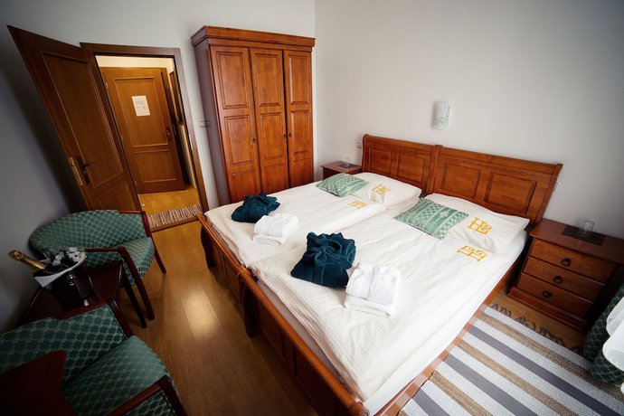 Imagen de la habitación del Hotel Bristol, Banska Stiavnica. Foto 16