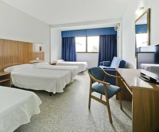 Imagen de la habitación del Hotel Bristol, Benidorm Centro. Foto 7