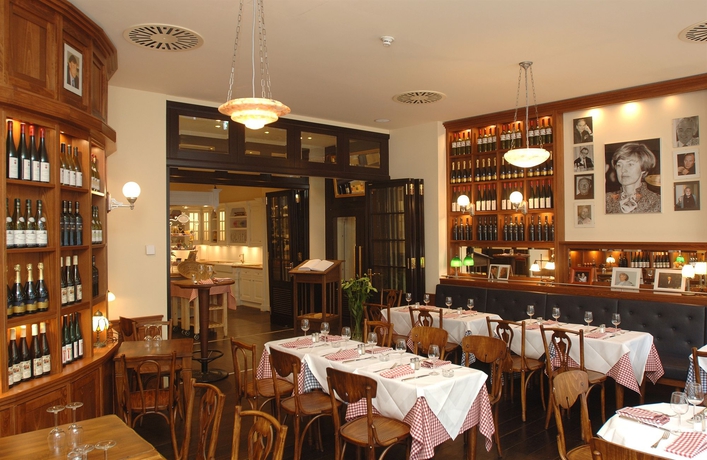 Imagen del bar/restaurante del Hotel Bristol Berlin. Foto 5