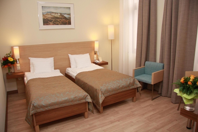 Imagen de la habitación del Hotel Bristol Budapest. Foto 4