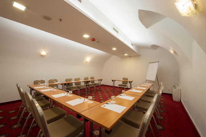 Imagen de los interiores del Hotel Bristol Budapest. Foto 15