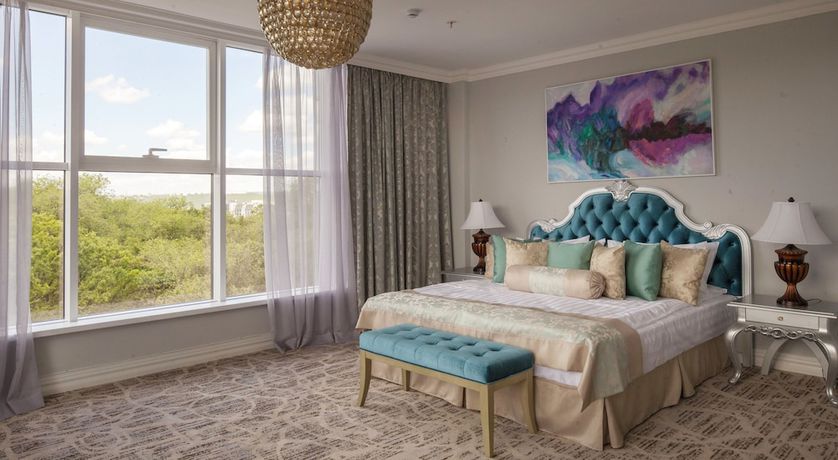 Imagen de la habitación del Hotel Bristol Central Park. Foto 2