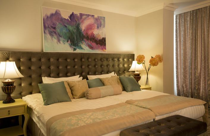 Imagen de la habitación del Hotel Bristol Central Park. Foto 13