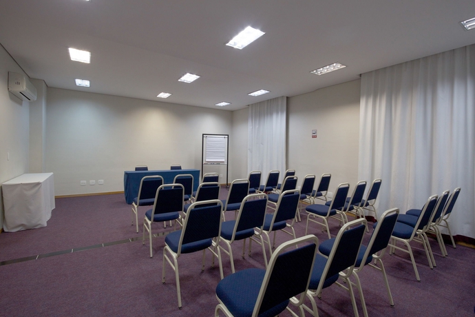 Imagen de los interiores del Hotel Bristol Centro C&iacute;vico Multy. Foto 13