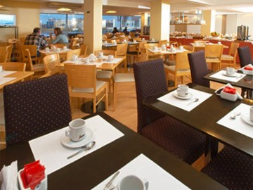 Imagen del bar/restaurante del Hotel Bristol Condominio. Foto 3