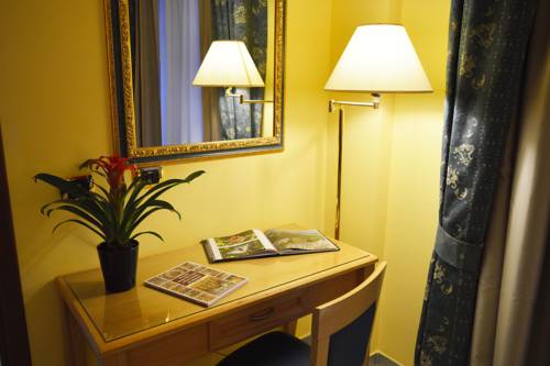 Imagen de la habitación del Hotel Bristol, Enna. Foto 7
