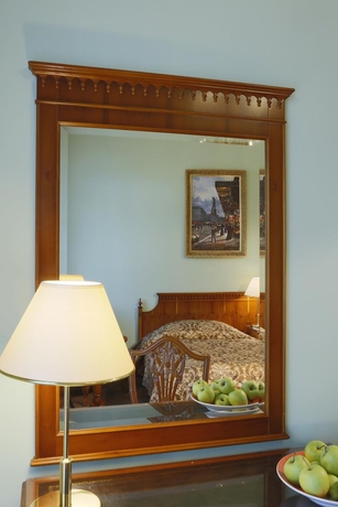 Imagen de la habitación del Hotel Bristol Georgy House. Foto 12