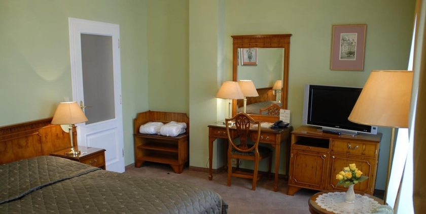 Imagen de la habitación del Hotel Bristol Georgy House. Foto 13