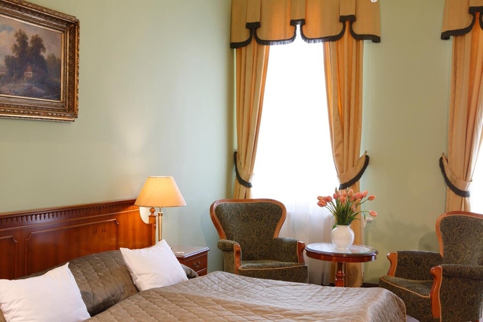 Imagen de la habitación del Hotel Bristol Georgy House. Foto 14