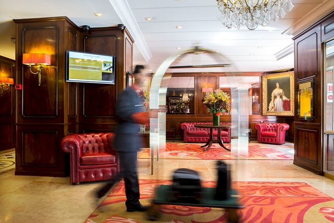 Imagen de los interiores del Hotel Bristol, Ginebra. Foto 13