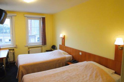 Imagen de la habitación del Hotel Bristol International. Foto 3