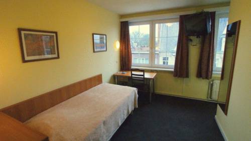 Imagen de la habitación del Hotel Bristol International. Foto 4