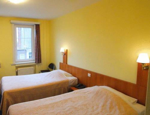 Imagen de la habitación del Hotel Bristol International. Foto 9