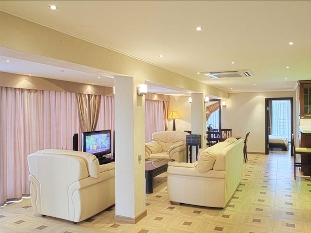 Imagen de los interiores del Hotel Bristol, L&aacute;zarevskoye. Foto 17