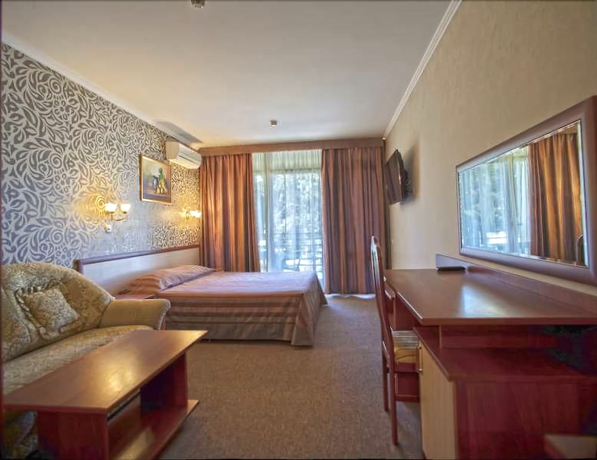 Imagen de la habitación del Hotel Bristol, L&aacute;zarevskoye. Foto 6