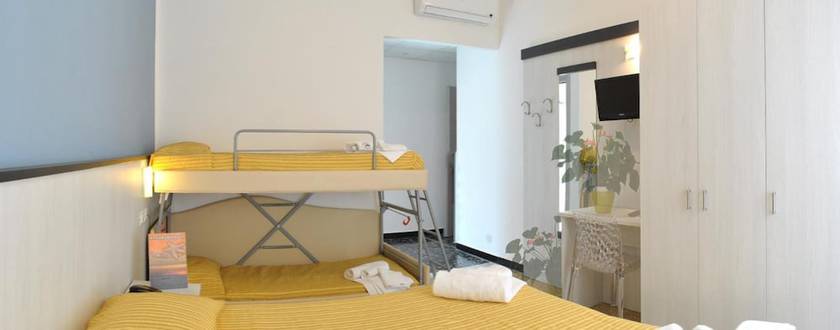 Imagen de la habitación del Hotel Bristol, Laigueglia. Foto 2