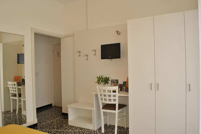 Imagen de la habitación del Hotel Bristol, Laigueglia. Foto 13