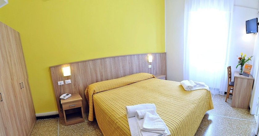 Imagen de la habitación del Hotel Bristol, Laigueglia. Foto 16