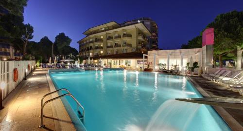 Imagen general del Hotel Bristol, Lignano Sabbiadoro. Foto 3