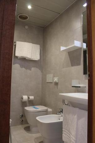 Imagen de la habitación del Hotel Bristol, Lignano Sabbiadoro. Foto 8
