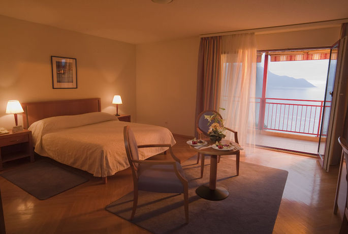 Imagen de la habitación del Hotel Bristol, MONTREUX. Foto 19