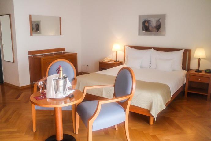 Imagen general del Hotel Bristol, MONTREUX. Foto 11