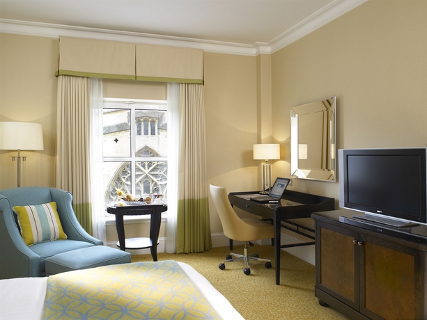 Imagen de la habitación del Hotel Bristol Marriott Royal. Foto 4