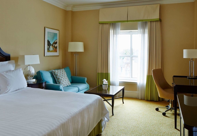 Imagen de la habitación del Hotel Bristol Marriott Royal. Foto 5