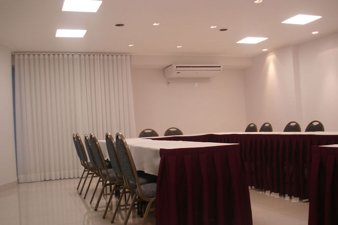 Imagen de los interiores del Hotel Bristol Metropolitan. Foto 9