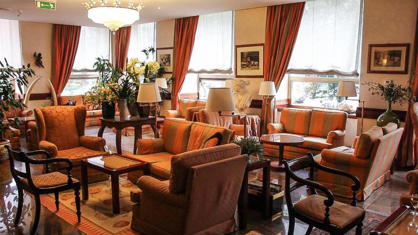 Imagen de los interiores del Hotel Bristol, Mil&aacute;n. Foto 14