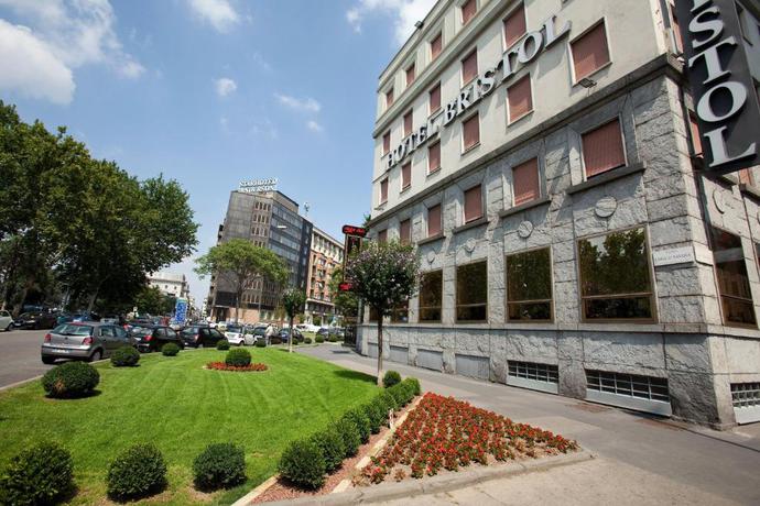 Imagen general del Hotel Bristol, Mil&aacute;n. Foto 1