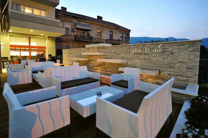 Imagen del bar/restaurante del Hotel Bristol, Mostar. Foto 8