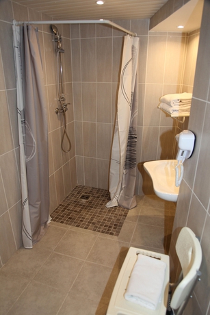 Imagen de la habitación del Hotel Bristol, Niza. Foto 8