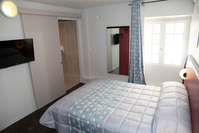 Imagen de la habitación del Hotel Bristol, Niza. Foto 9