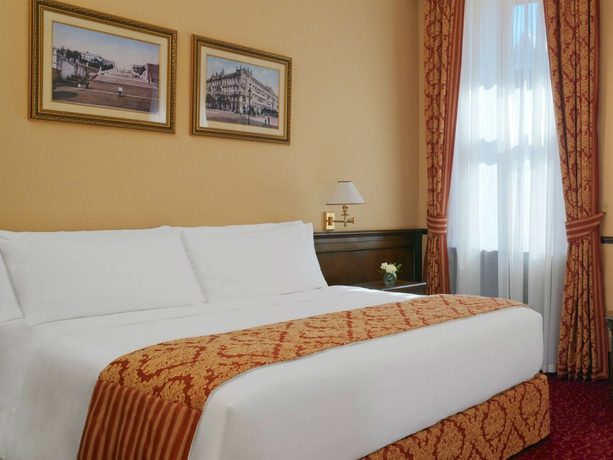 Imagen de la habitación del Hotel Bristol, Odessa. Foto 3