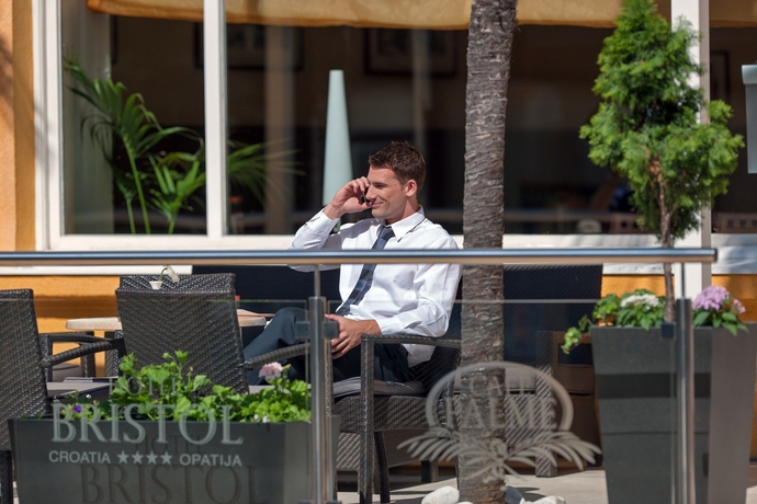 Imagen de los exteriores del Hotel Bristol Opatija. Foto 15