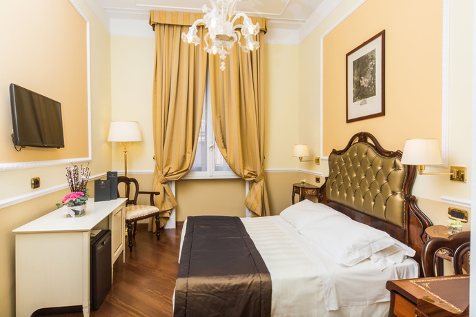 Imagen de la habitación del Hotel Bristol Palace, Génova. Foto 2