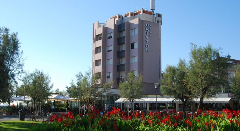 Imagen general del Hotel Bristol, Pesaro. Foto 5