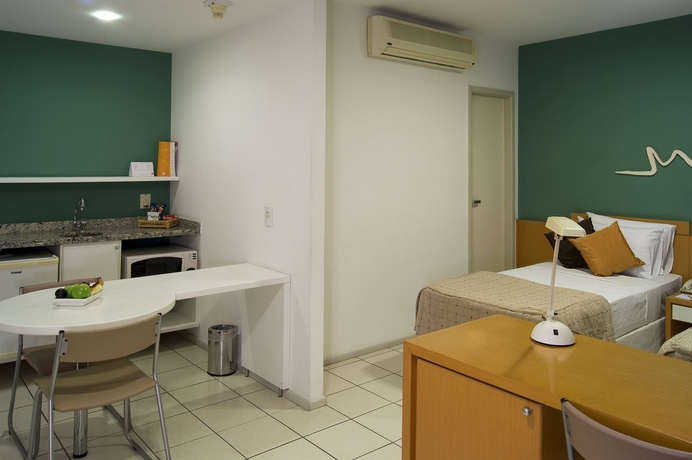 Imagen de la habitación del Hotel Bristol - Praia Do Canto. Foto 5