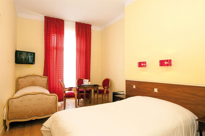 Imagen de la habitación del Hotel Bristol Reims. Foto 6