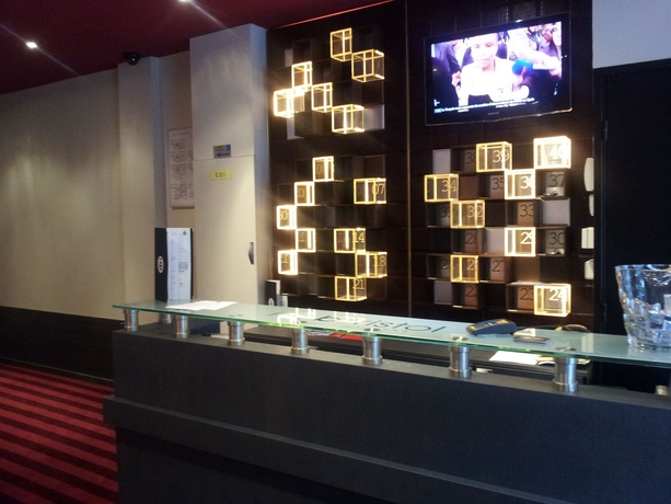 Imagen de los interiores del Hotel Bristol Reims. Foto 11