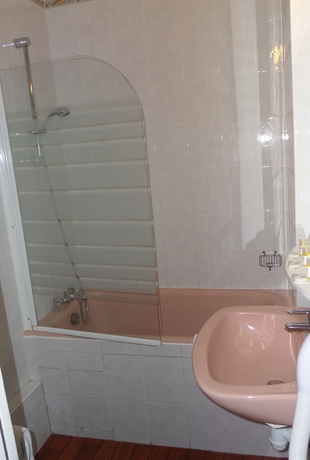 Imagen de la habitación del Hotel Bristol Reims. Foto 7