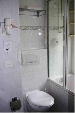 Imagen de la habitación del Hotel Bristol, Saas-Fee. Foto 16