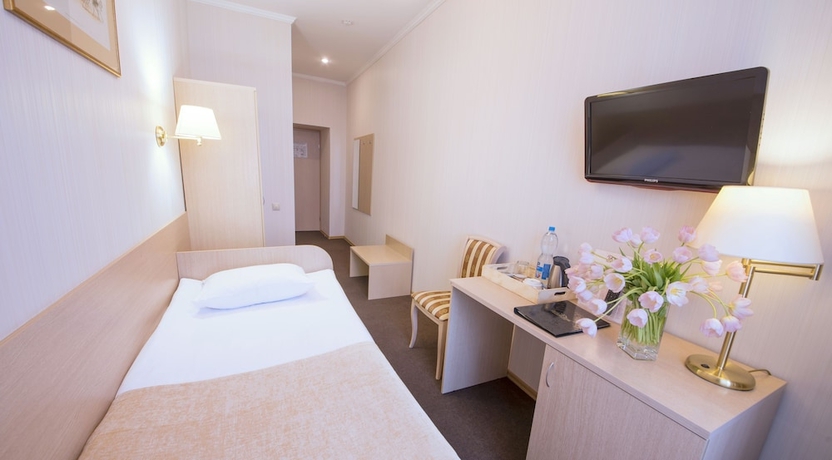 Imagen de la habitación del Hotel Bristol, San Petersburgo. Foto 8