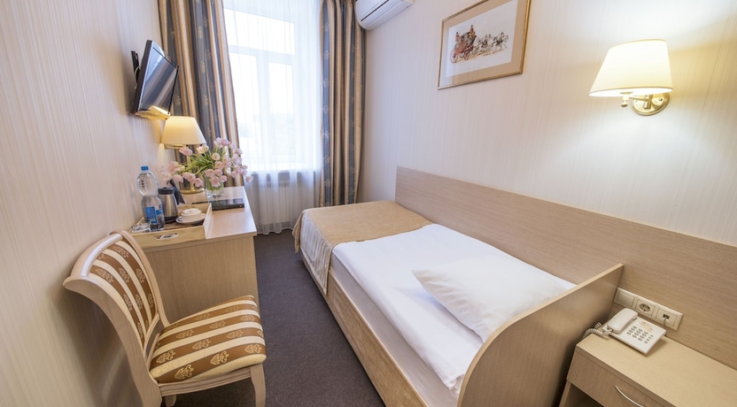 Imagen de la habitación del Hotel Bristol, San Petersburgo. Foto 9