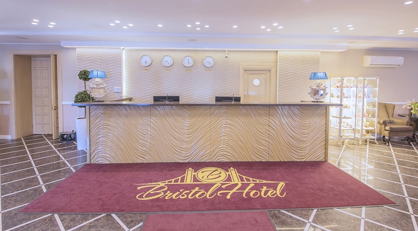 Imagen de los interiores del Hotel Bristol, San Petersburgo. Foto 18