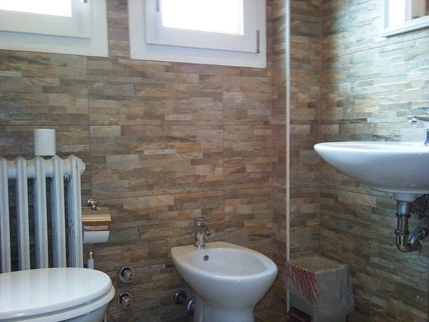 Imagen de los exteriores del Hotel Bristol, Sesto San Giovanni. Foto 8