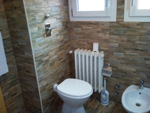 Imagen de los interiores del Hotel Bristol, Sesto San Giovanni. Foto 9