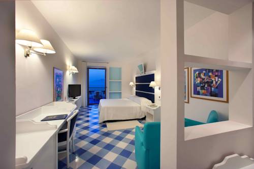 Imagen de la habitación del Hotel Bristol, Sorrento. Foto 4